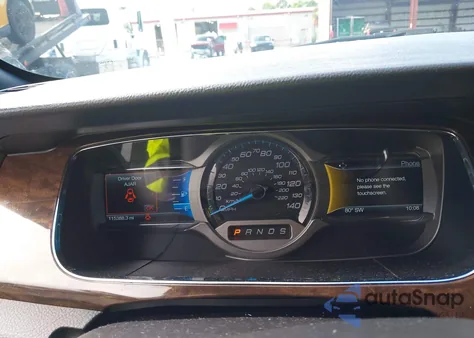 2015 Ford Taurus Limited z USA, uszkodzony, nr VIN 1FAHP2F81FG168968